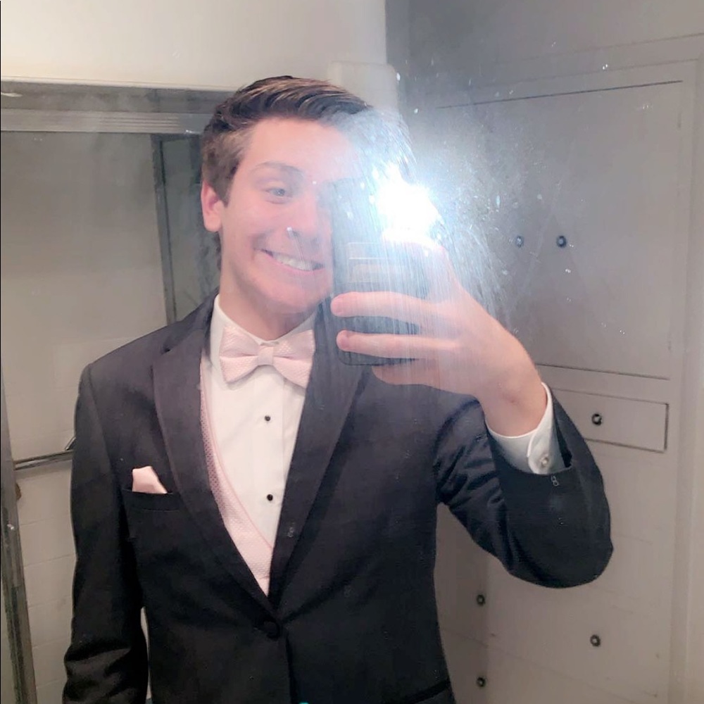 Meet your Posher, Andrew